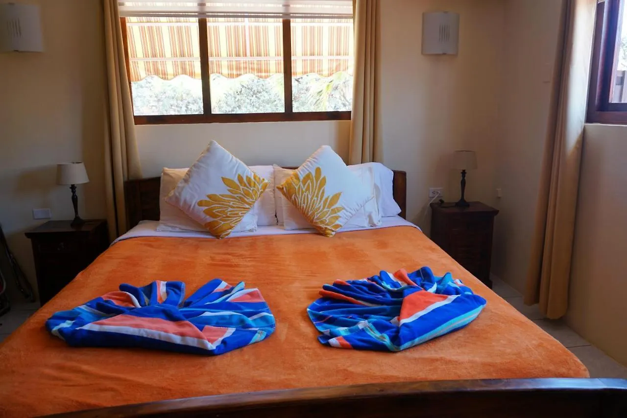 Carinas Studio Apartments Palm Beach
